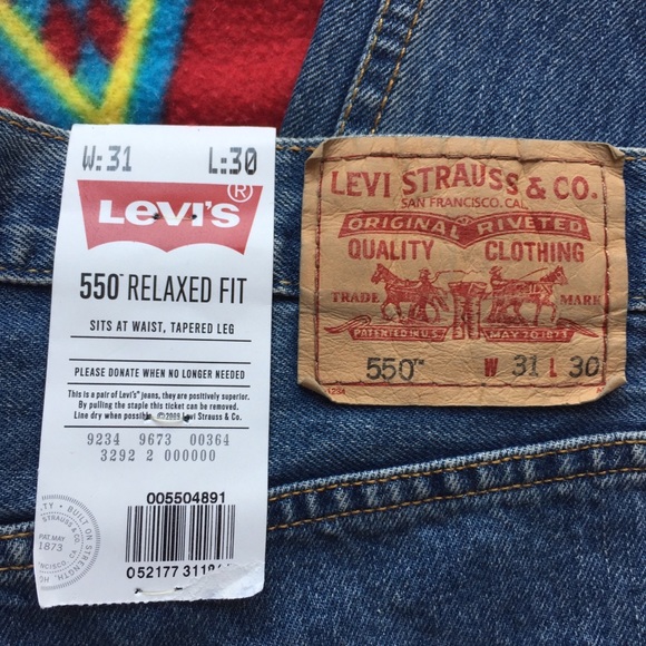 NWT Levis 550 Relaxed Fit Tapered Leg Jeans 31/30 - Picture 4 of 7